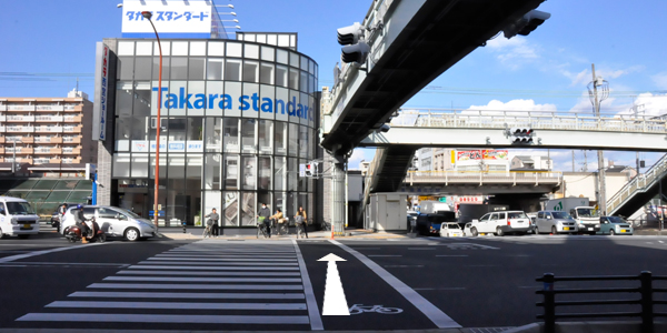 「札場筋」交差点を北へ進みます